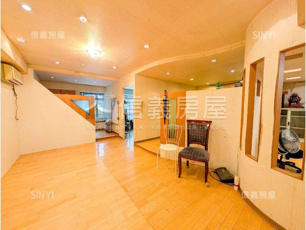 【精選】中興路熱鬧金店面房屋室內格局與周邊環境