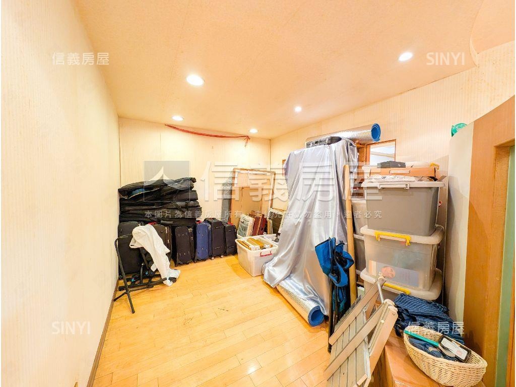 【精選】中興路熱鬧金店面房屋室內格局與周邊環境