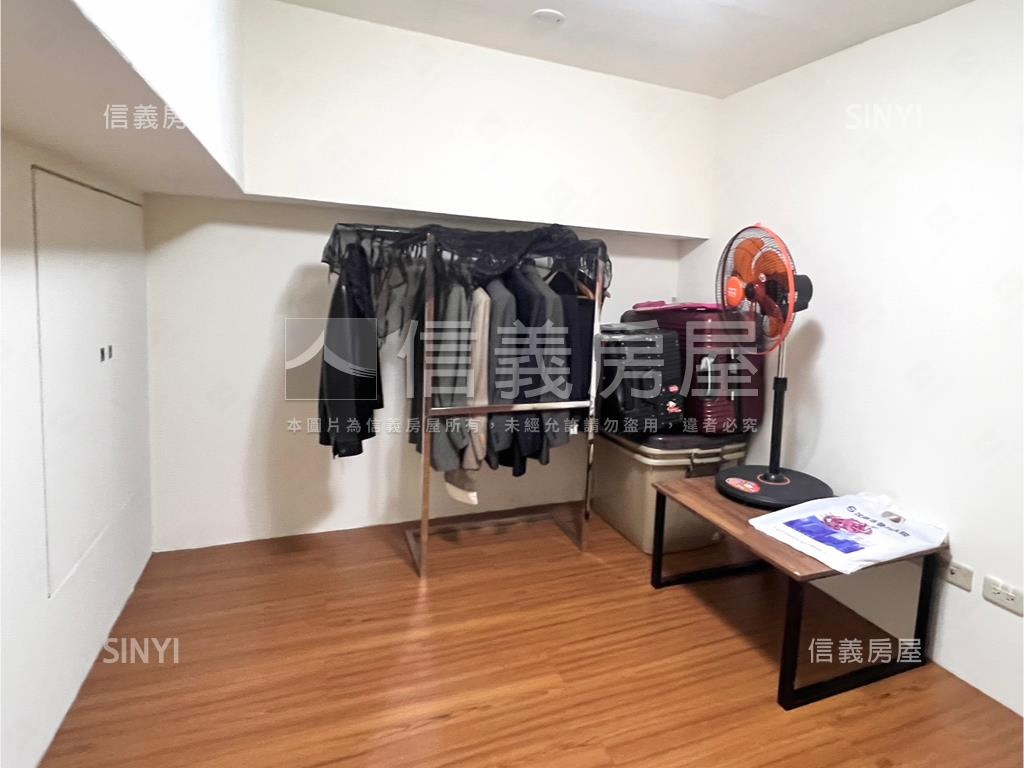 永樂街免整理漂亮黃金店面房屋室內格局與周邊環境