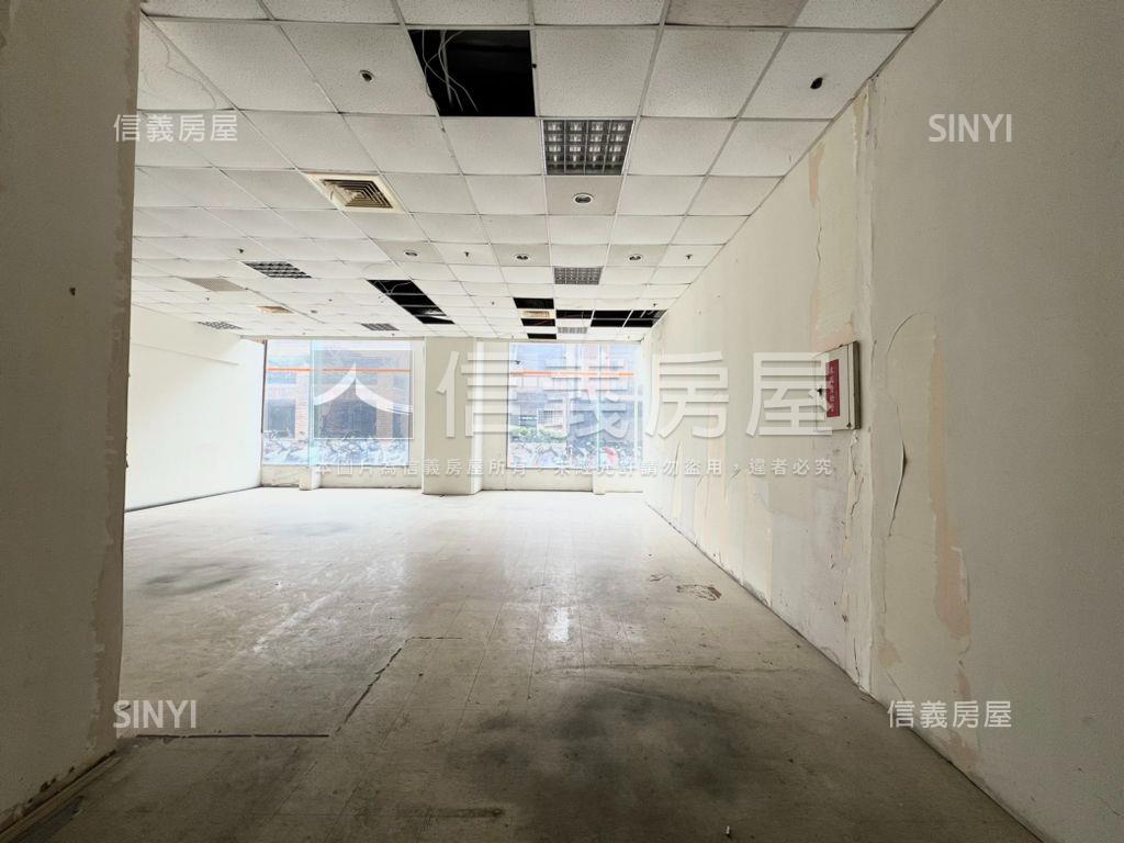 國資圖精美店面房屋室內格局與周邊環境