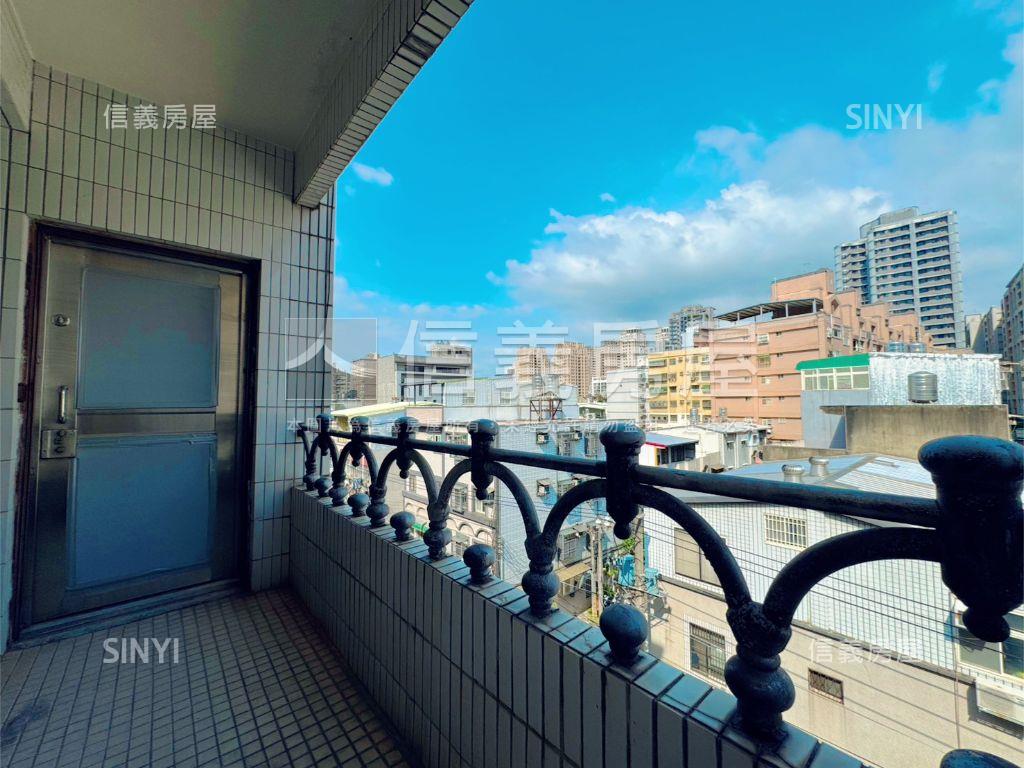 甫園二期大３房採光通風佳房屋室內格局與周邊環境