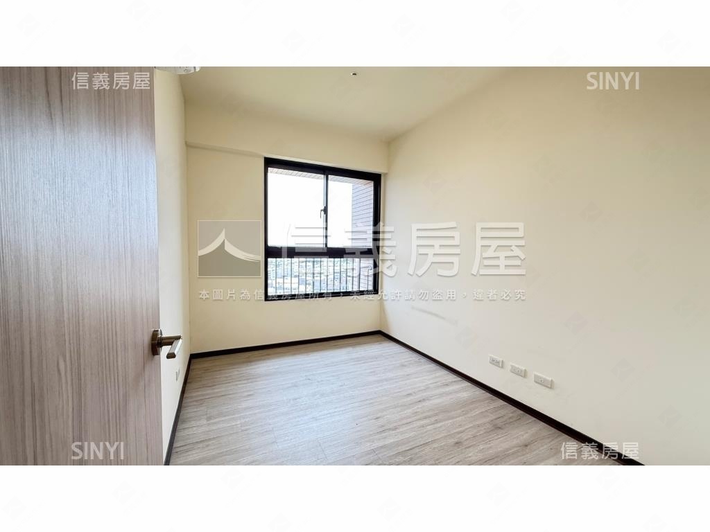 浩瀚ＭＶＰ✦四房雙平車位房屋室內格局與周邊環境