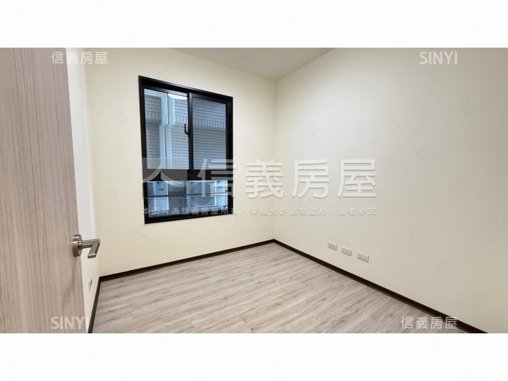 浩瀚ＭＶＰ✦四房雙平車位房屋室內格局與周邊環境