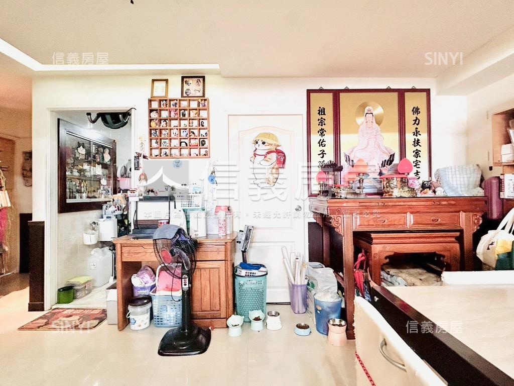 居易大四房車位房屋室內格局與周邊環境