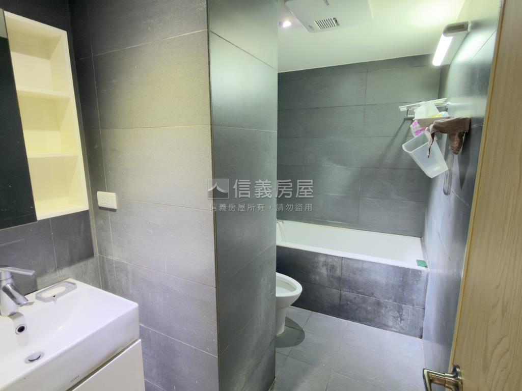 五期精華地段四房房屋室內格局與周邊環境