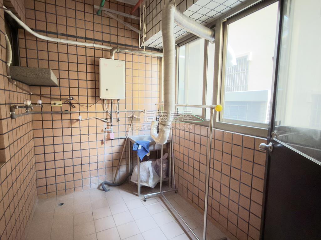 五期精華地段四房房屋室內格局與周邊環境