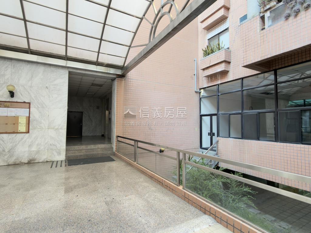 五期精華地段四房房屋室內格局與周邊環境