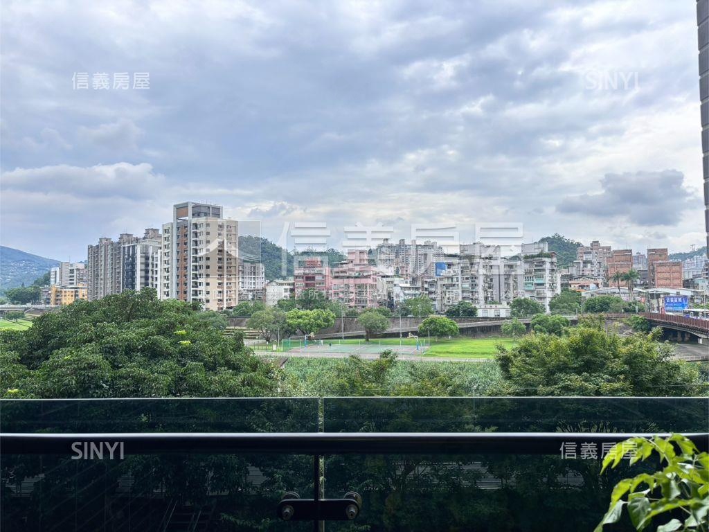 明臣水景電梯兩房房屋室內格局與周邊環境