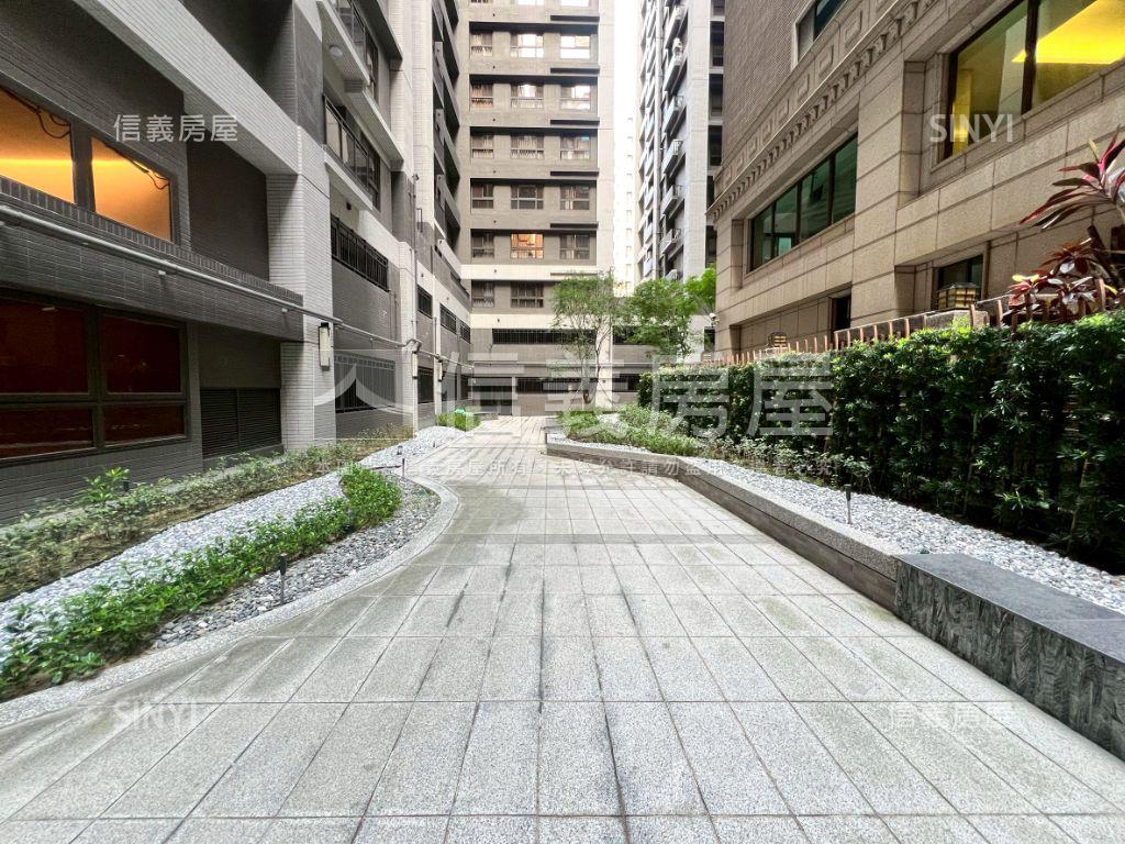 大清城双☆精美三房車位房屋室內格局與周邊環境