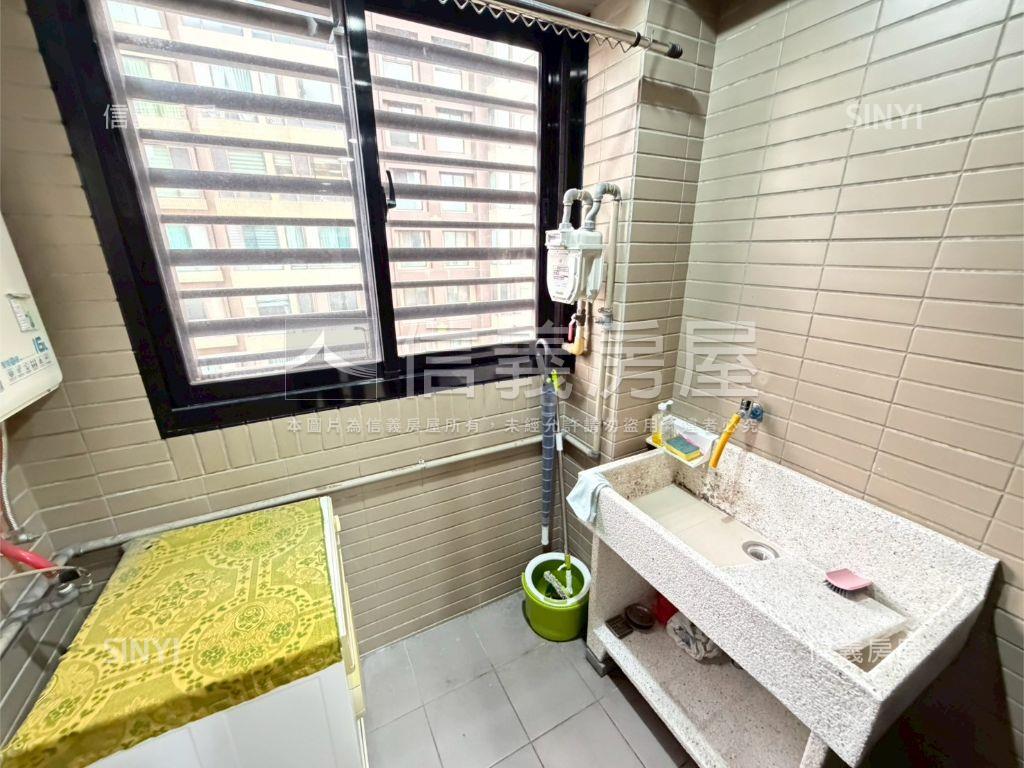 德友一巷青２房雙衛浴開窗房屋室內格局與周邊環境