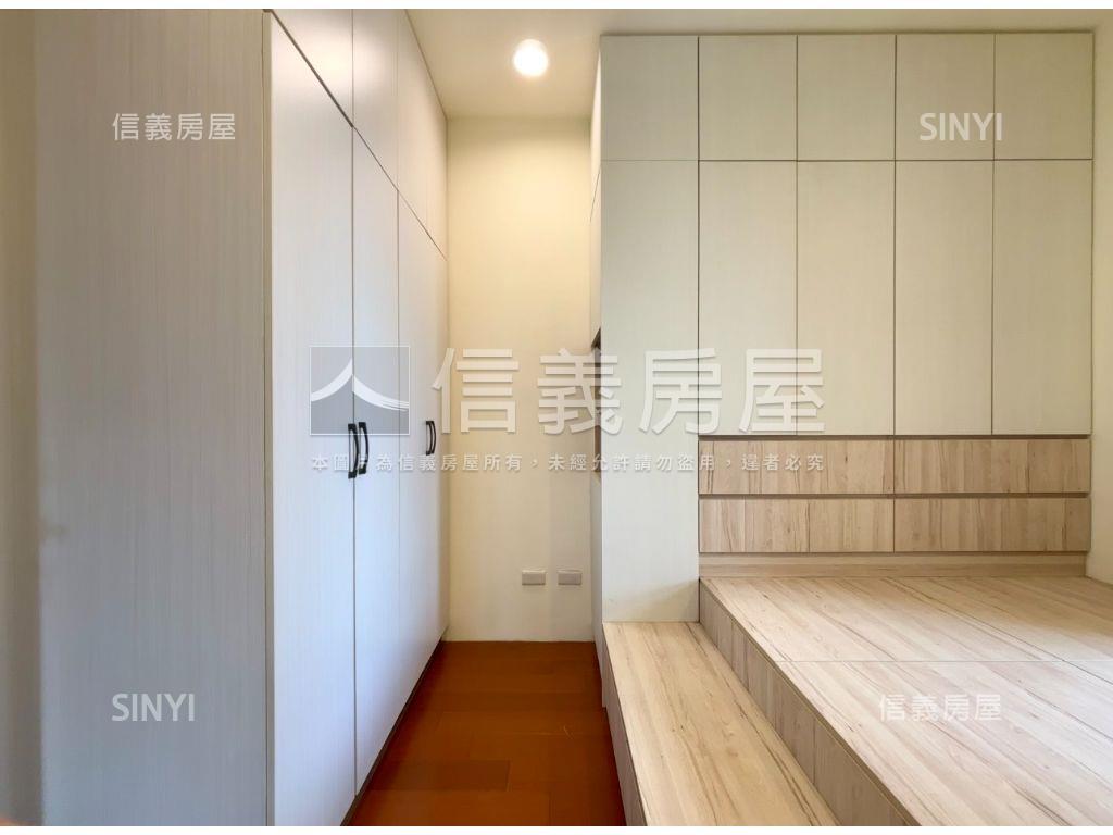 一極美景大三房平車房屋室內格局與周邊環境