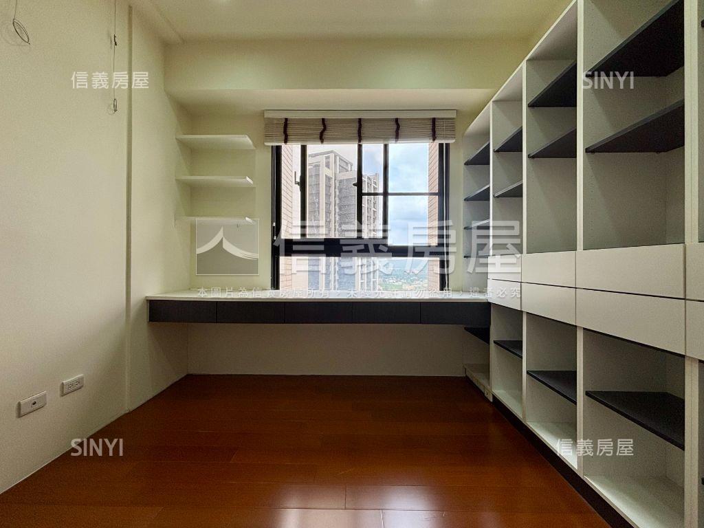 一極美景大三房平車房屋室內格局與周邊環境