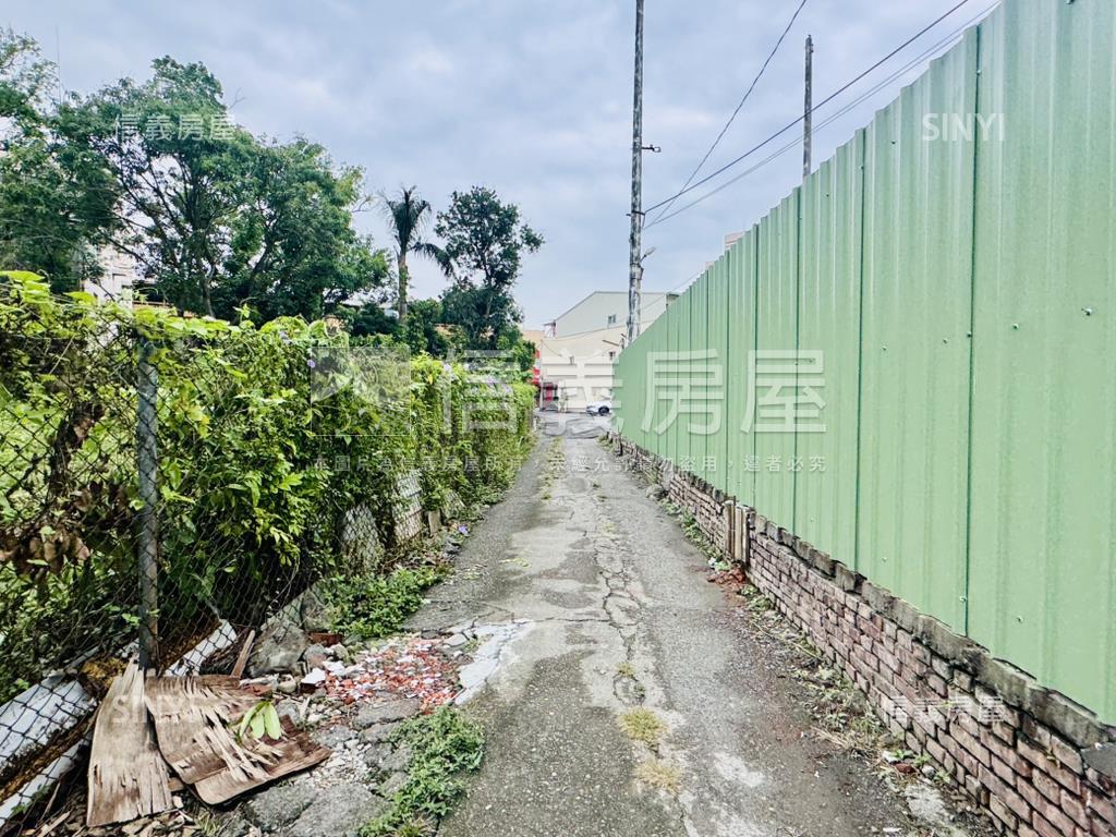 ［新營］約八米路住宅美地房屋室內格局與周邊環境