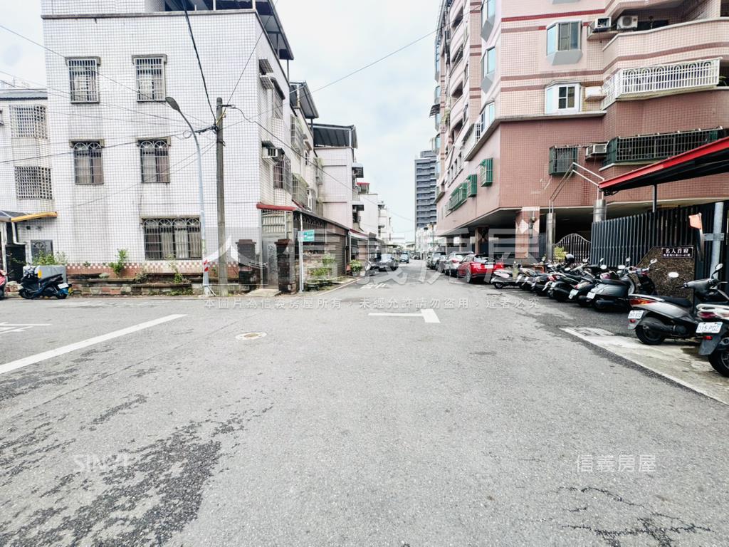 ［新營］約八米路住宅美地房屋室內格局與周邊環境