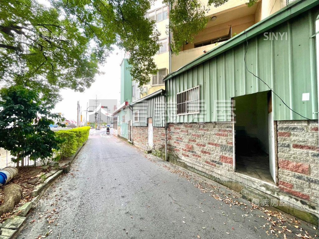 正中山路勤益金雞母透店房屋室內格局與周邊環境