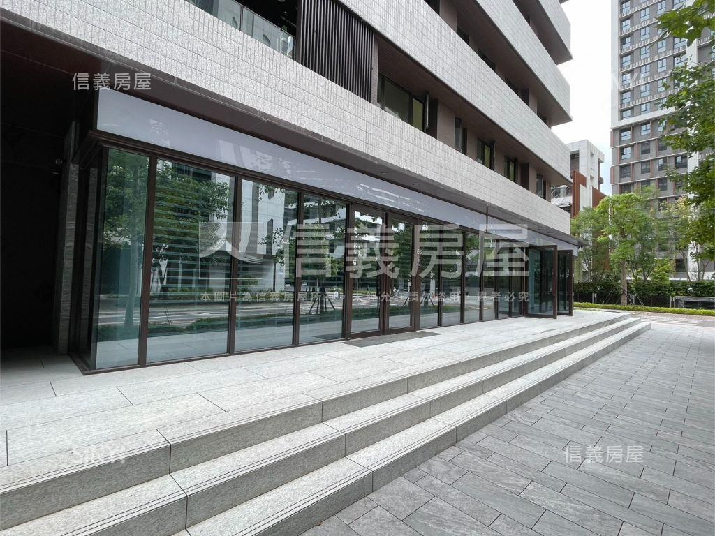 央北大面寬店面房屋室內格局與周邊環境