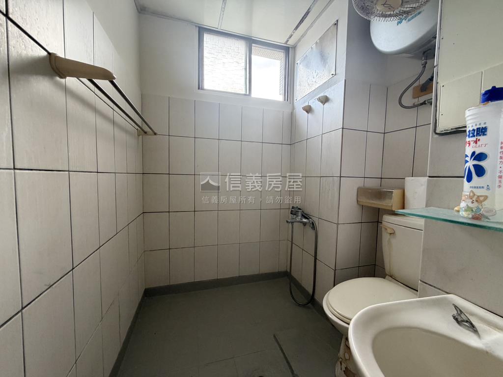 成大育樂商圈兩房房屋室內格局與周邊環境