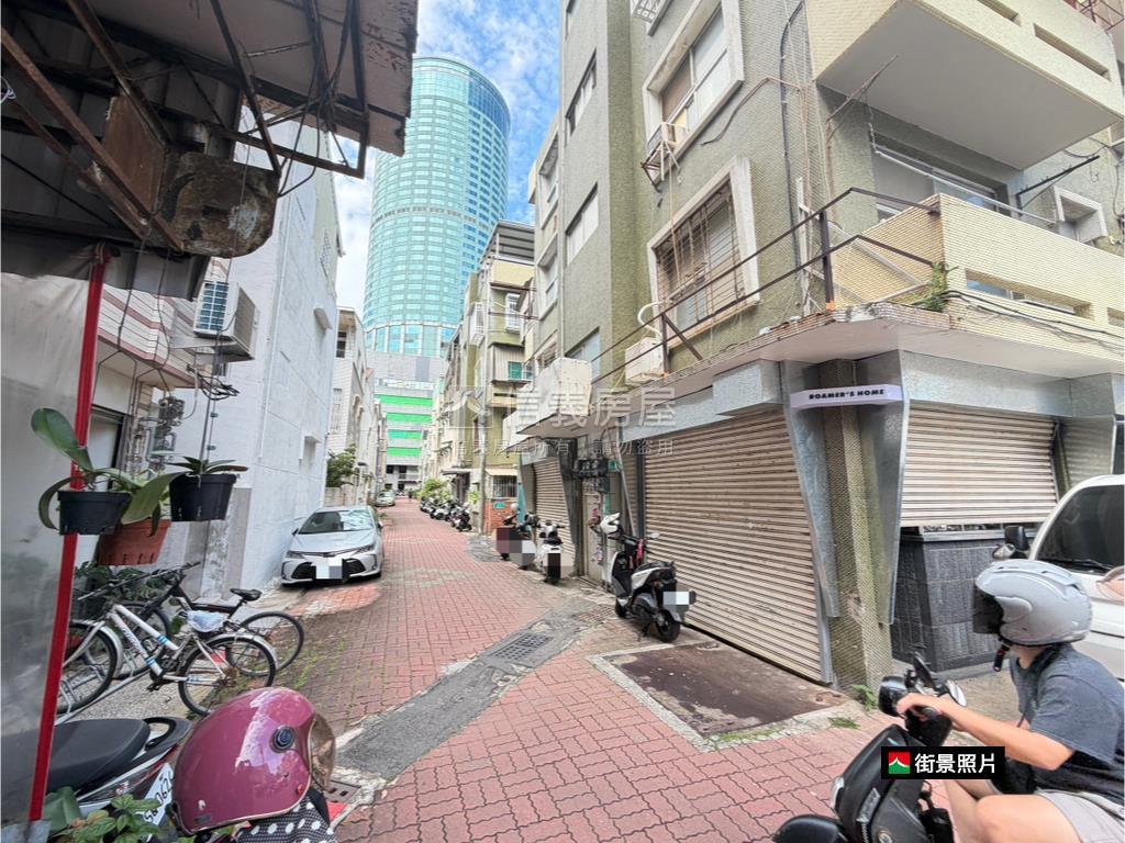 成大育樂商圈兩房房屋室內格局與周邊環境