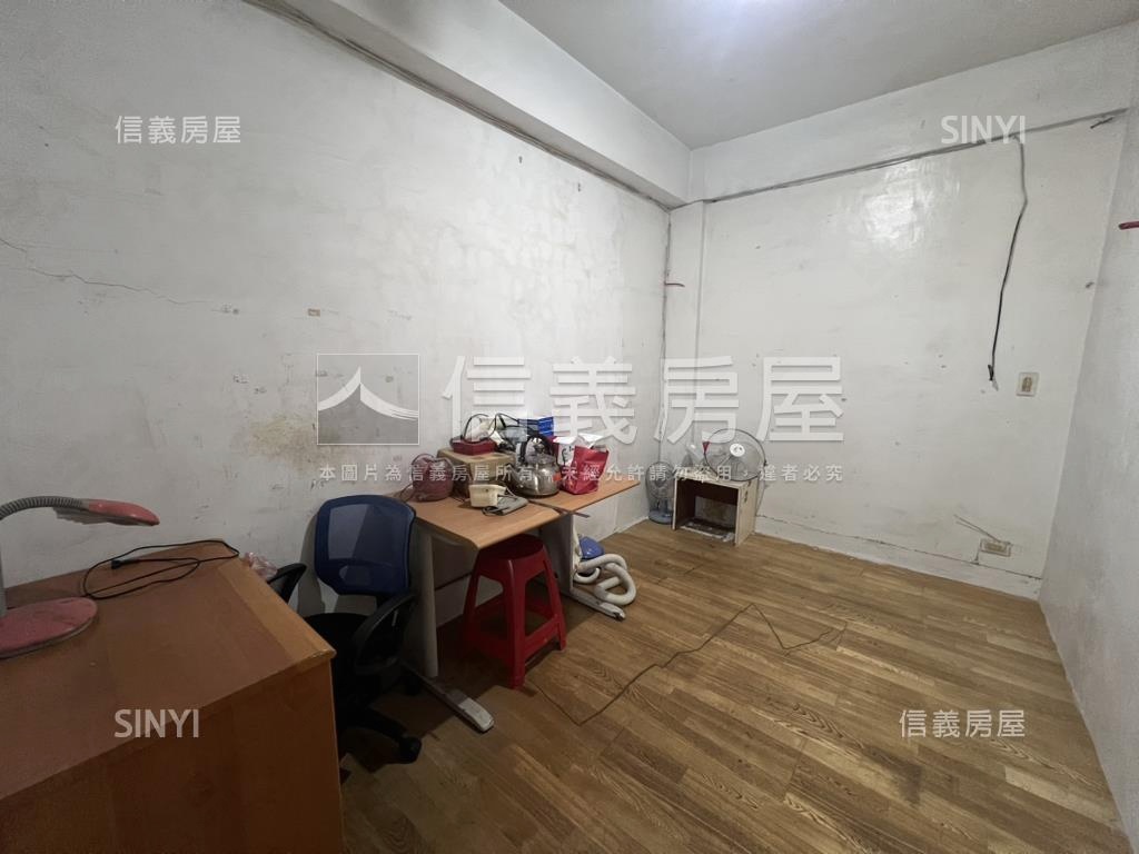 實小南門學區３房低總價房屋室內格局與周邊環境