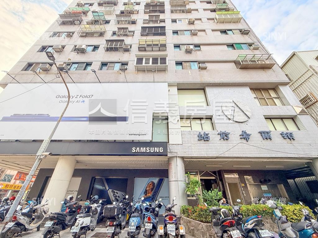 近高雄火車站邊間採光美宅房屋室內格局與周邊環境