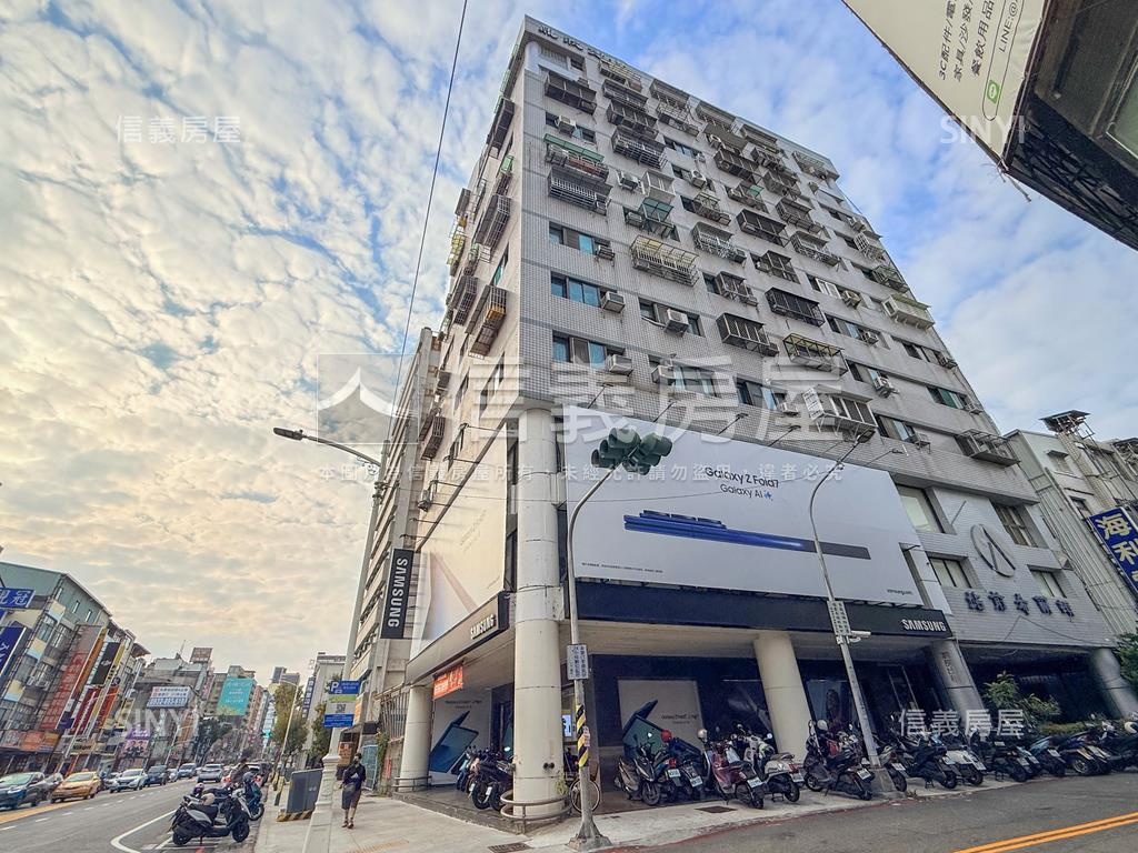 近高雄火車站邊間採光美宅房屋室內格局與周邊環境