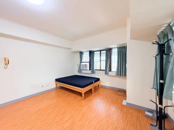 近高雄火車站邊間採光美宅