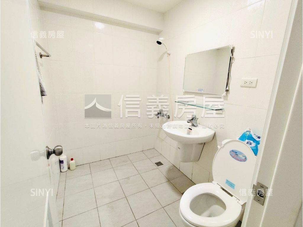 建工商圈全新整理三房平車房屋室內格局與周邊環境