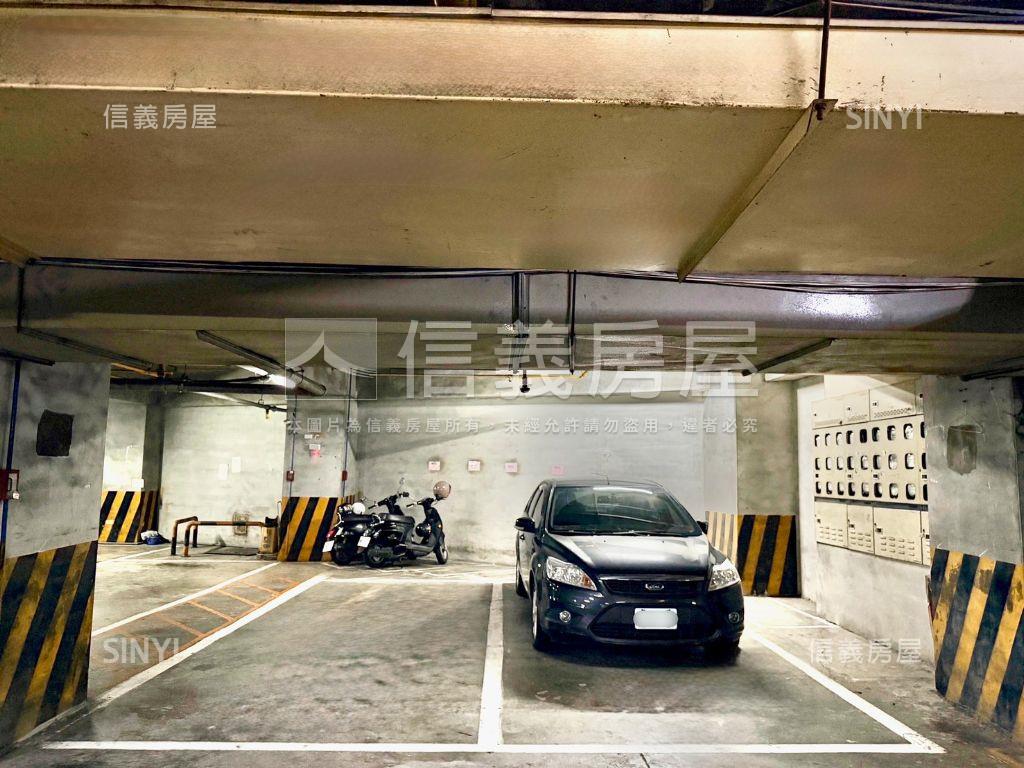建工商圈全新整理三房平車房屋室內格局與周邊環境