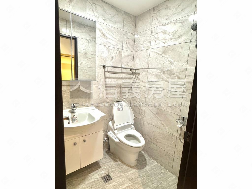 台北捷寶高樓景觀兩房雙衛房屋室內格局與周邊環境