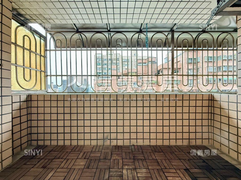 菜寮站。集美學區電梯３房房屋室內格局與周邊環境