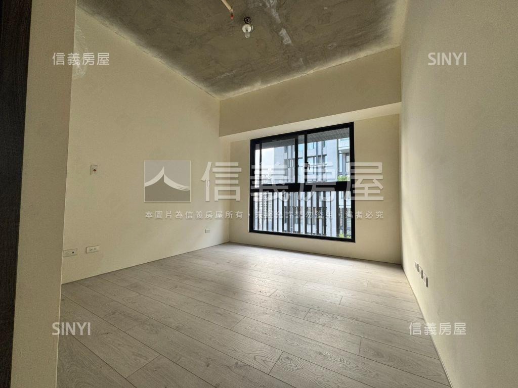 十二期潮尚居三房平面車位房屋室內格局與周邊環境