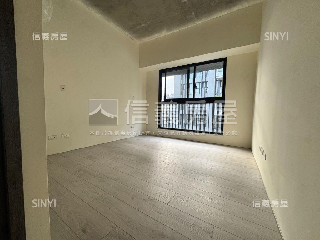 十二期潮尚居三房平面車位房屋室內格局與周邊環境