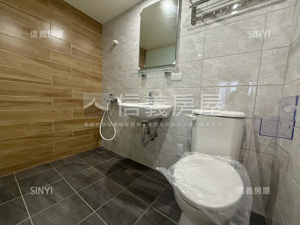 中央公園裝潢收租美透房屋室內格局與周邊環境