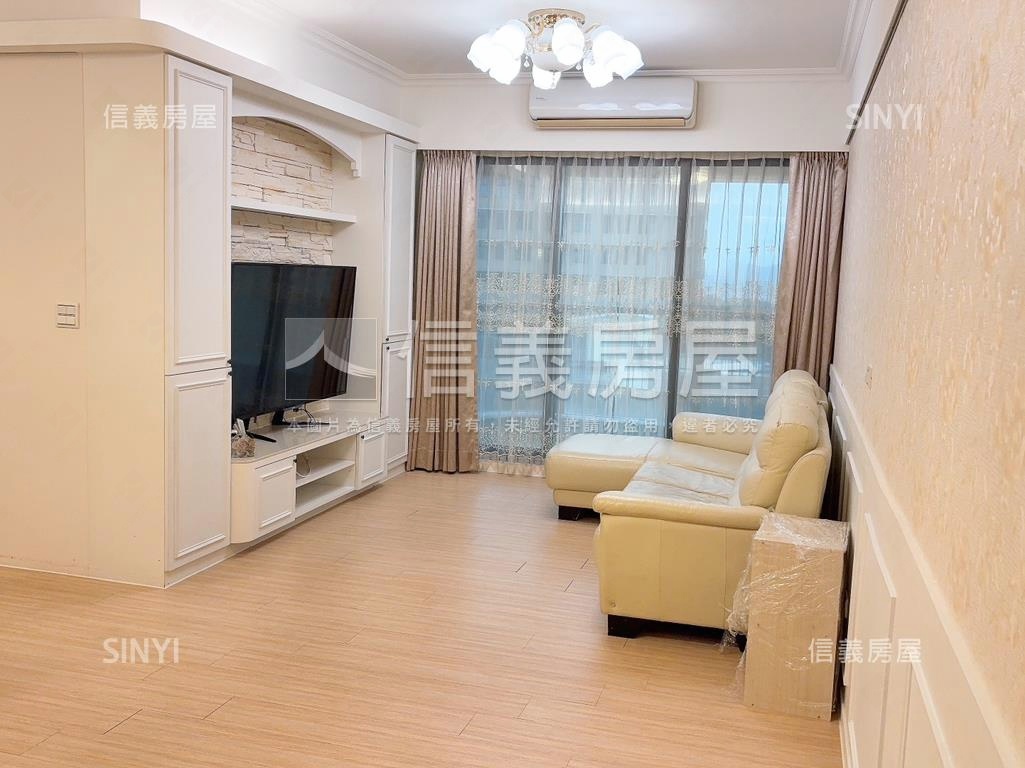 首耀河景三房車位房屋室內格局與周邊環境