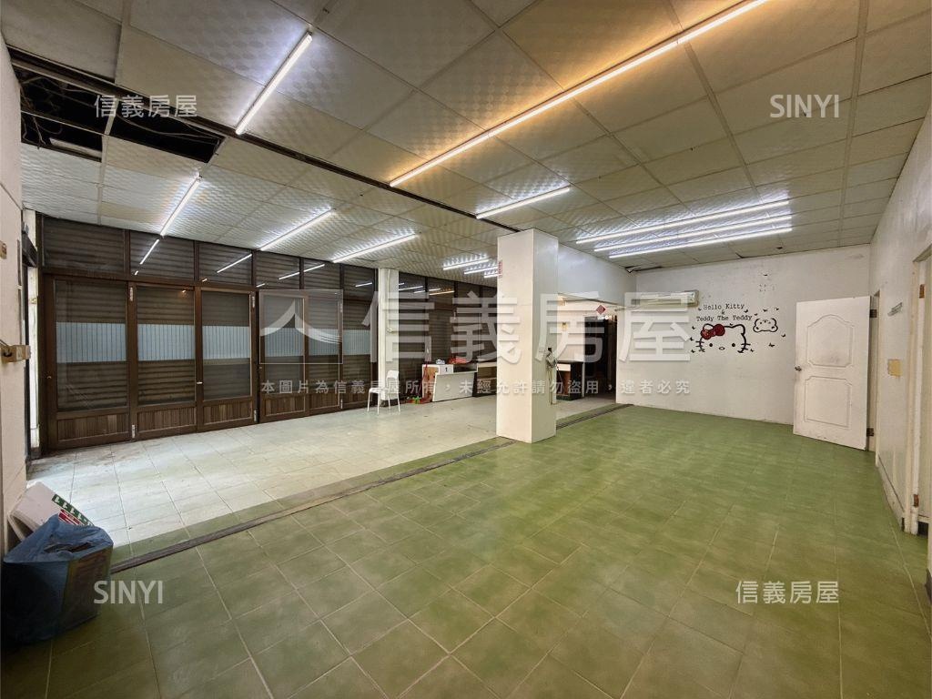 明德路️角窗面寬透店房屋室內格局與周邊環境