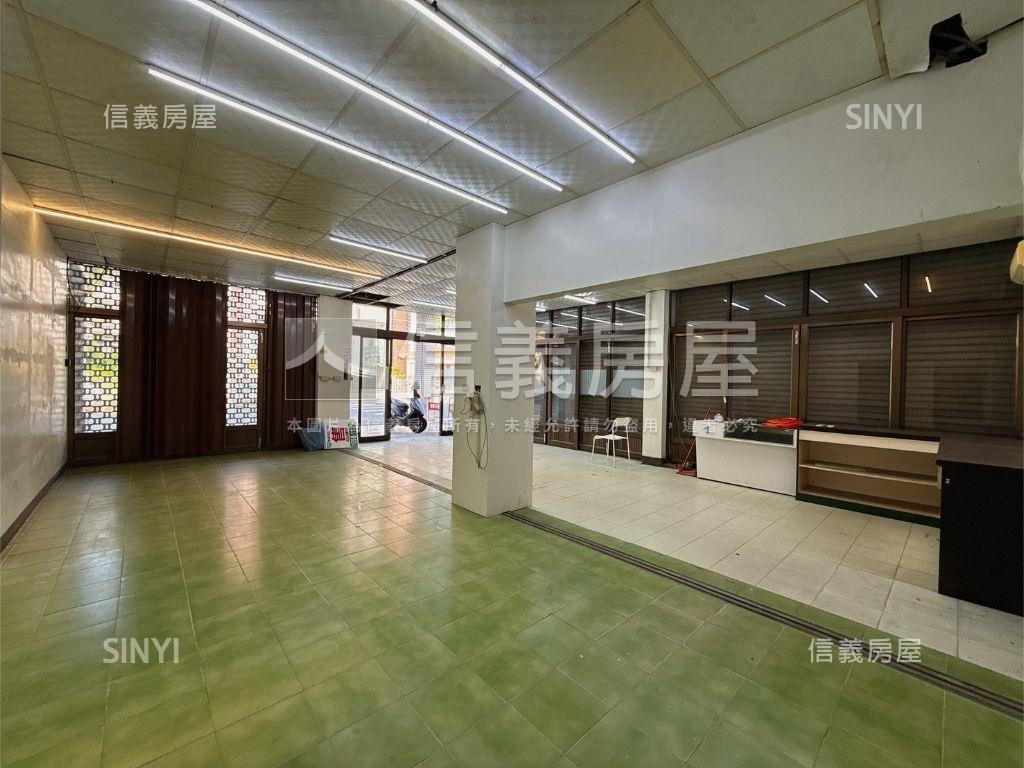 明德路️角窗面寬透店房屋室內格局與周邊環境