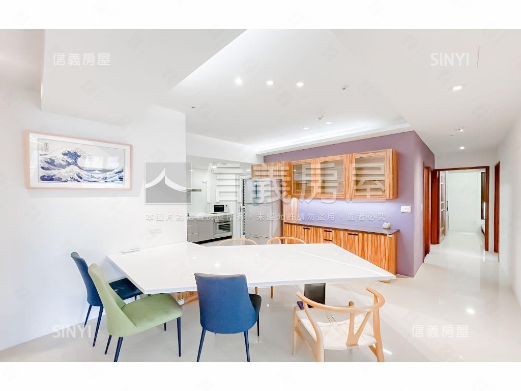 高樓層面秋紅谷四房雙平車房屋室內格局與周邊環境