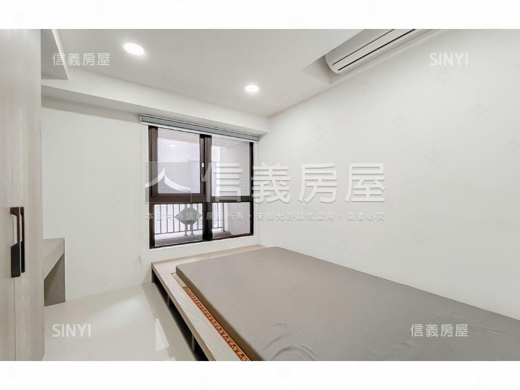 高樓層面秋紅谷四房雙平車房屋室內格局與周邊環境