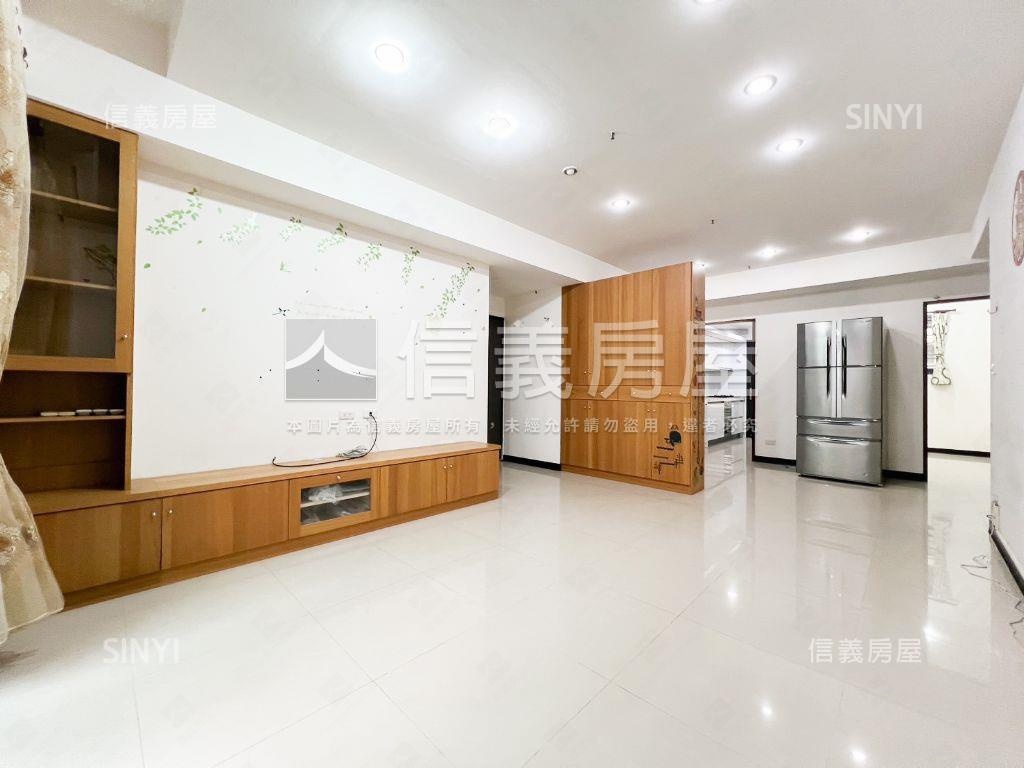 近葳格旁三房次頂樓釋出房屋室內格局與周邊環境