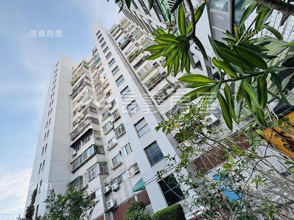 １２期３房高樓視野戶房屋室內格局與周邊環境