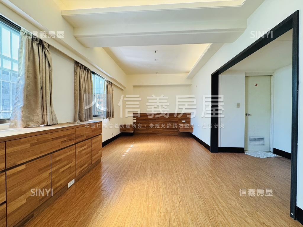 １２期３房高樓視野戶房屋室內格局與周邊環境