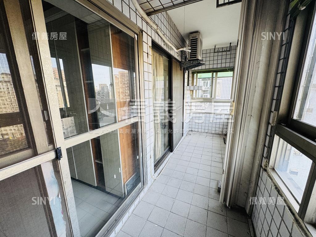 １２期３房高樓視野戶房屋室內格局與周邊環境