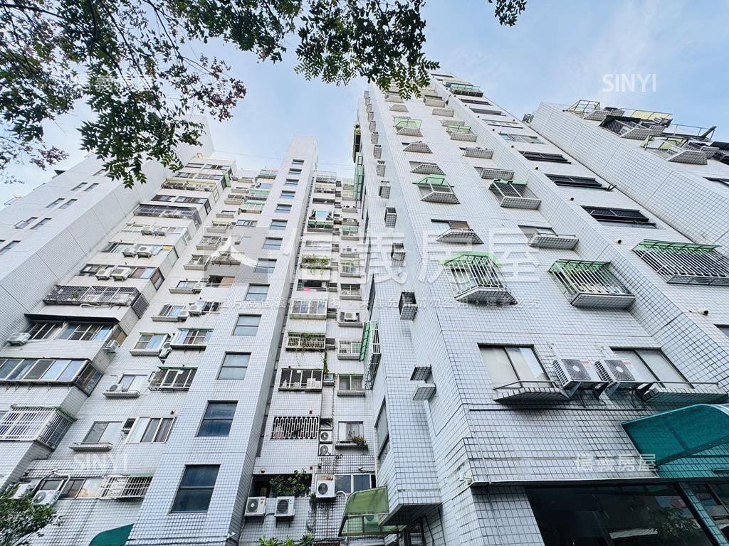 １２期３房高樓視野戶房屋室內格局與周邊環境