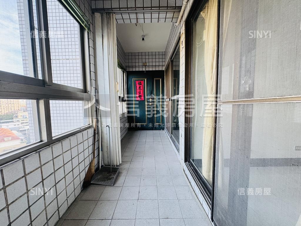 １２期３房高樓視野戶房屋室內格局與周邊環境