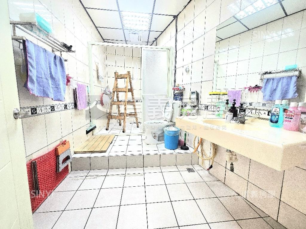 捷運新埔～黃金曝光店面房屋室內格局與周邊環境