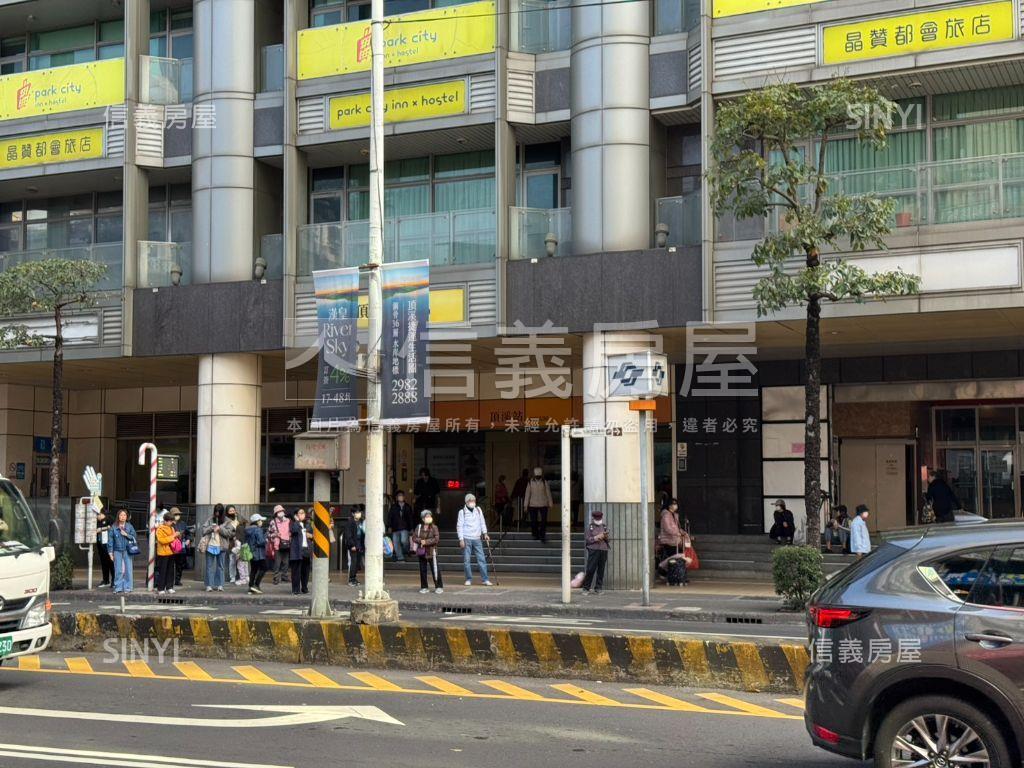 頂溪捷運三房坡平車房屋室內格局與周邊環境