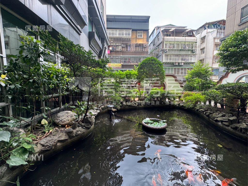 頂溪捷運三房坡平車位房屋室內格局與周邊環境