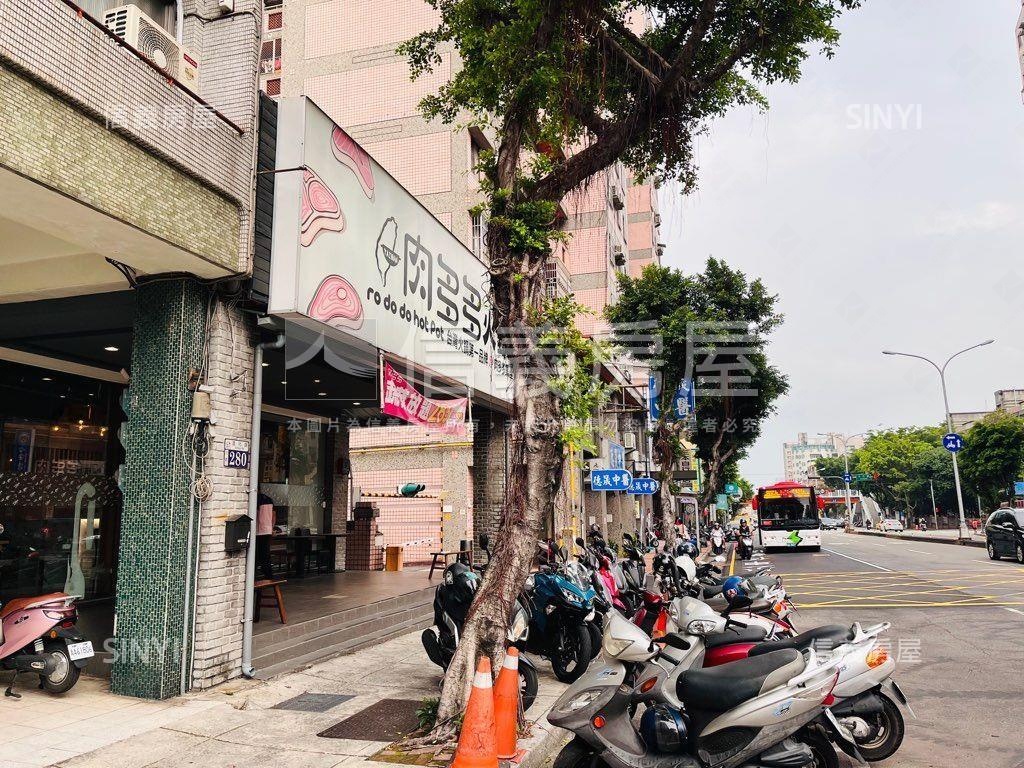 進化路人潮滾滾廣告效益佳房屋室內格局與周邊環境