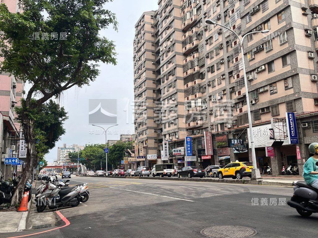 進化路人潮滾滾廣告效益佳房屋室內格局與周邊環境