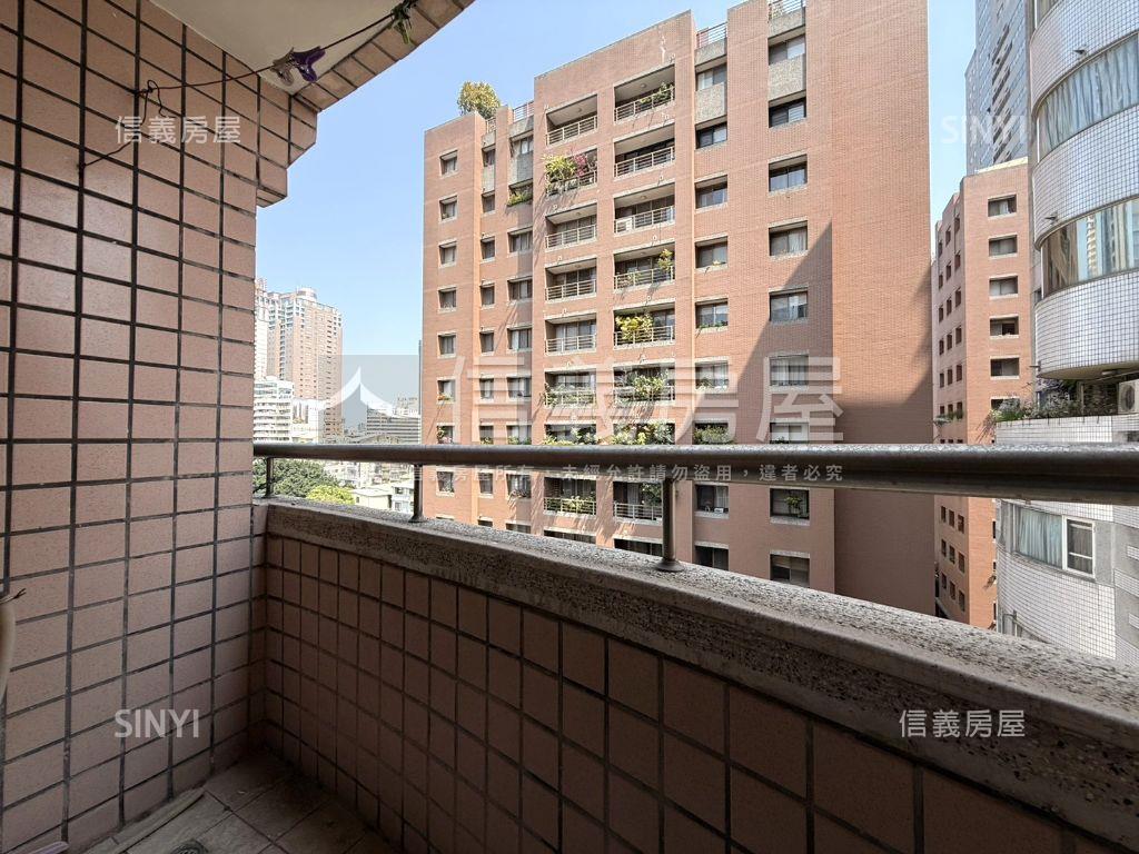 勤美旁一房中高樓平車房屋室內格局與周邊環境